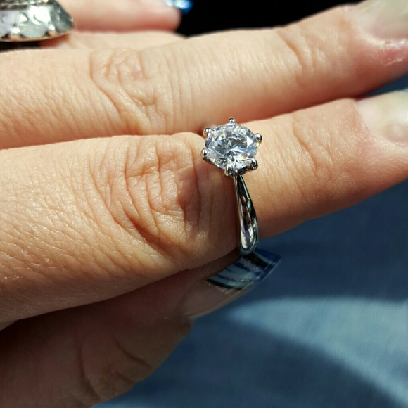 Beautiful solitaire ring