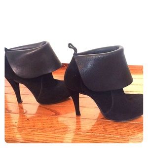 Pedro Garcia fold-over heeled booties