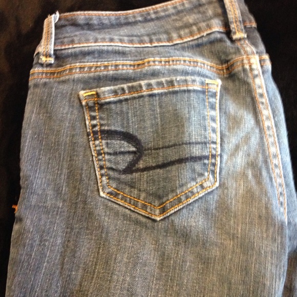 American eagle capris!