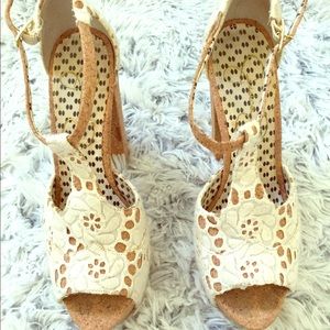 Jessica Simpson summer wedges