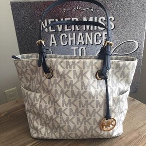MK Jet Set Large Tote Navy Blue