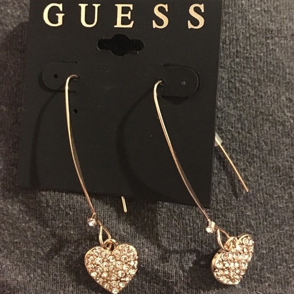 Two different pair of earring - Picture 2 of 3