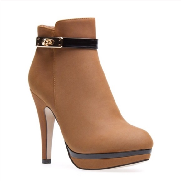 Bootie Ankle Boot Cognac Tan Brown 6.5 brand new