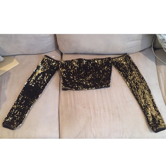 Black crop top - Picture 2 of 2