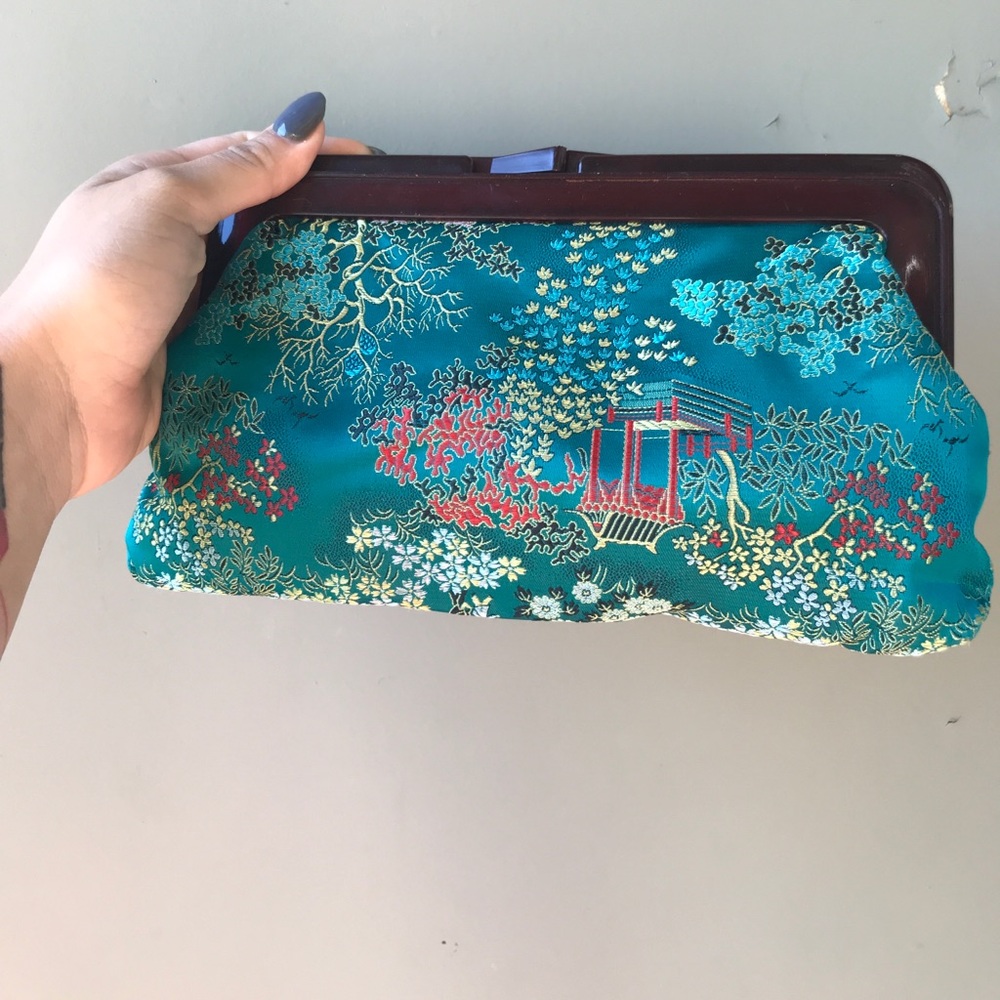 Asian Inspired clutch w/ Plastic Snap Top closure