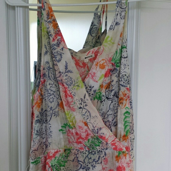 Floral dress - Picture 1 of 3