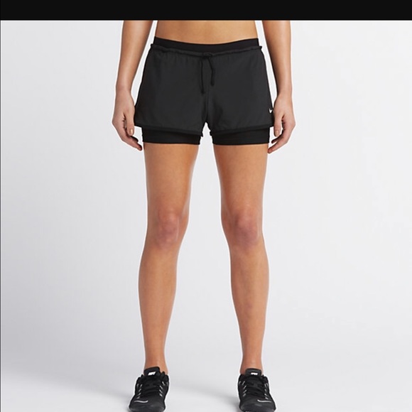 Nike Pants - Nike short