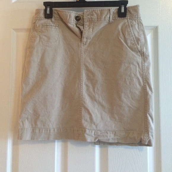 Old navy khaki skirt