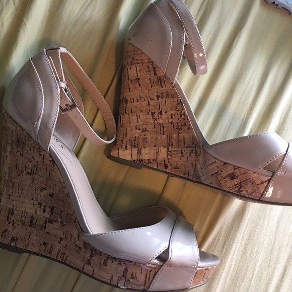 Guess wedges.