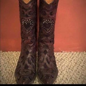 Corral crystal heart cowgirl boots 6 1/2