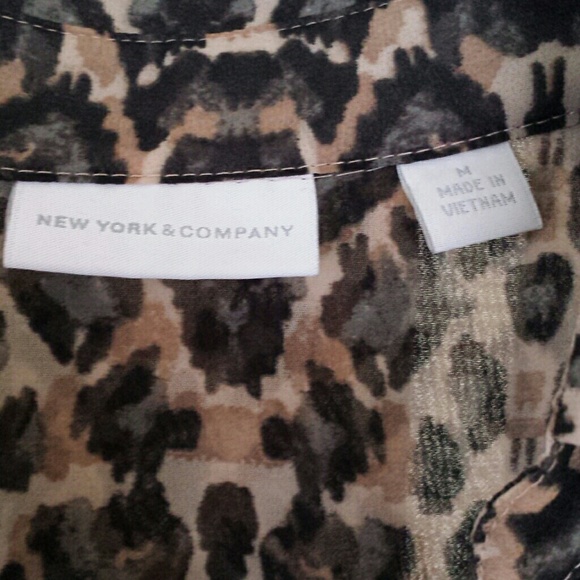 Cheetah shirt - Picture 2 of 2