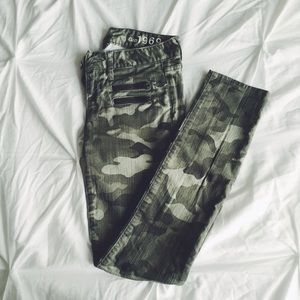Gap Camo Front Zip Jeans