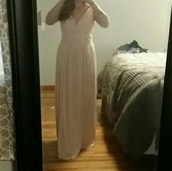 Gorgeous sheet adrianna papell dress