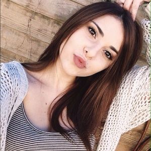 Meet your Posher, Maegan