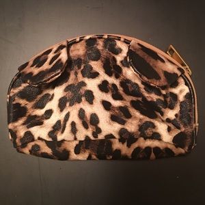 Cooperative make up bag