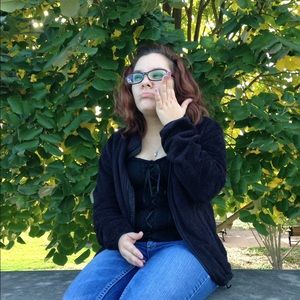 Meet your Posher, Alice