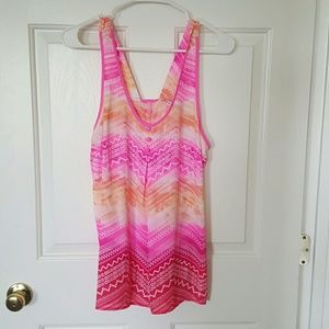 Tank top style top