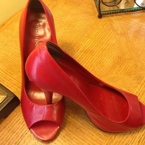 Red pump heels-scuffs on top back-just need polish