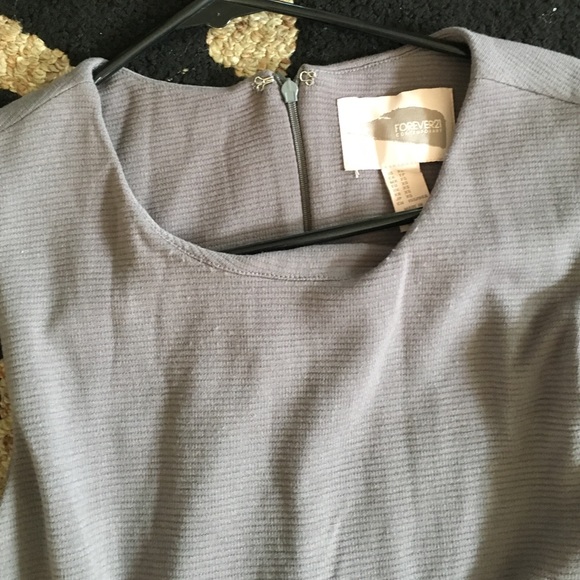 Forever 21 Contemporary XS grey pleated tea dress - Picture 3 of 3