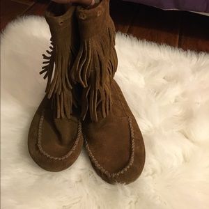 Minnetonka Suede Fringe Boots
