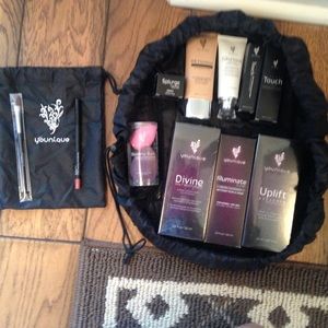 Younique Makeup set