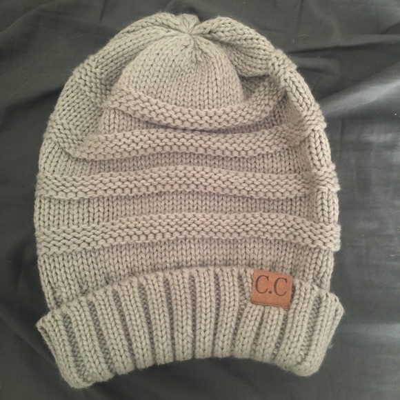 Gray slouchy beanie