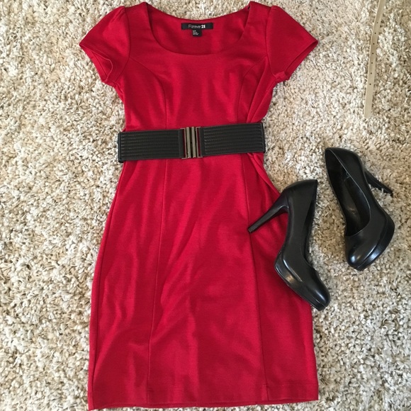 F21-Red short sleeve dress EUC