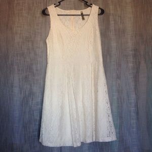Sleeveless Lace Dress