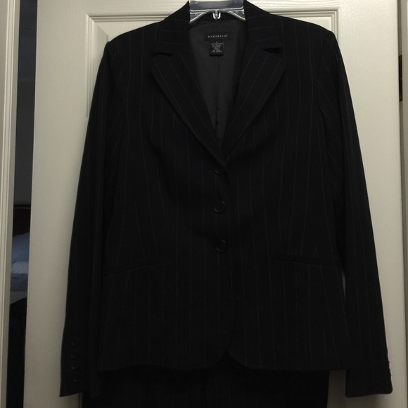 pant matching coat striped  44 Blazers  Jackets Rafaella  off Rafaella Suit &