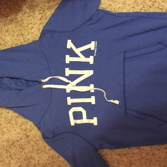 VS pink hoodie