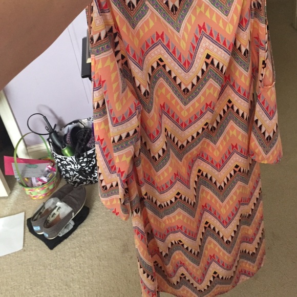 Spring dress - Picture 2 of 2