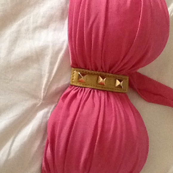 Pink bandeau bikini with gold hardware - Picture 3 of 4