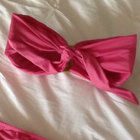 Pink bandeau bikini with gold hardware - Picture 4 of 4