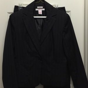 Nine & Company black w/fuschia pinstripe jacket