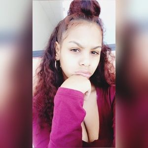 Meet your Posher, Marisa