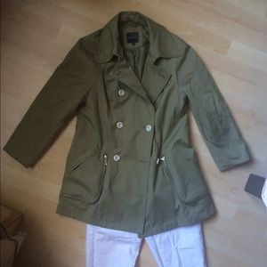 🎈FINAL DROP🎈The Limited Green Trench Coat