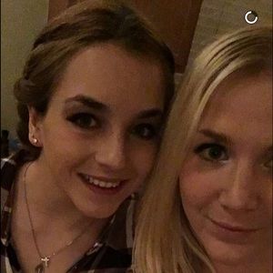 Meet your Posher, Magda