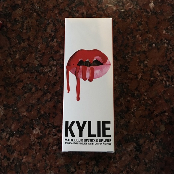 Kylie lip kit