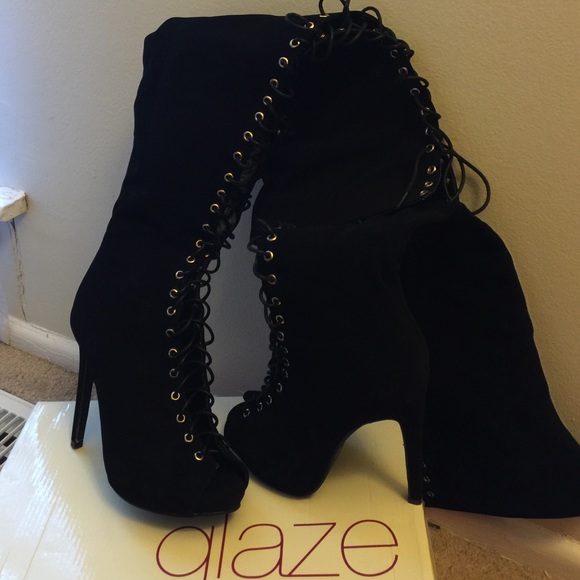 Lace knee high boots with peep toe and zipper!