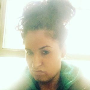 Meet your Posher, Melissa