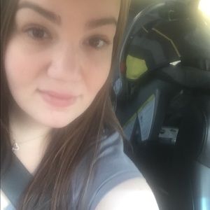 Meet your Posher, Carly