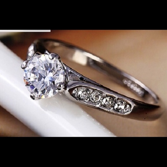 18kgp 1CT SWISS crystal solitaire