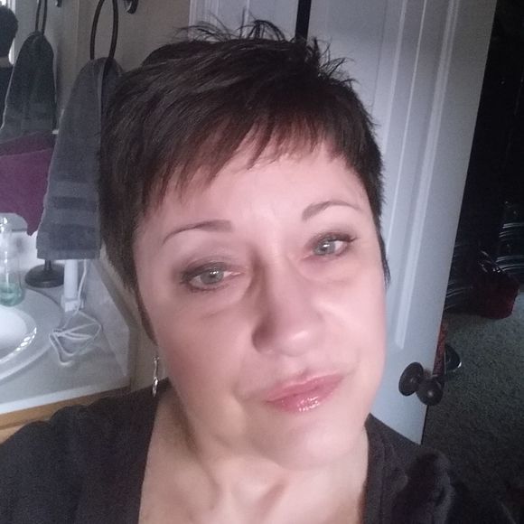 Meet your Posher, Coni - Picture 1 of 1