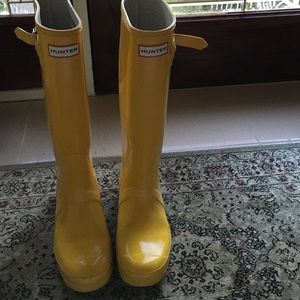YELLOW HUNTER RAIN BOOTS