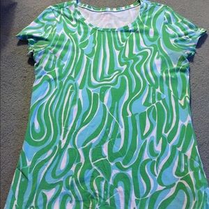Lilly Pulitzer short sleeve tee size medium