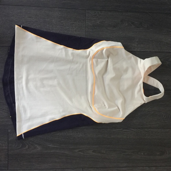 Lululemon Spin it to Win it Tank. Size 8.