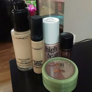 Makeup bundle