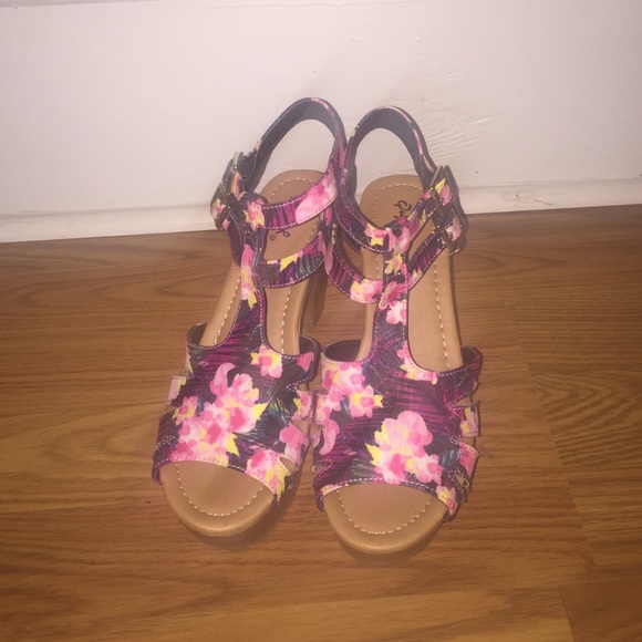 Spring time Wedges