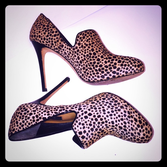 Ann Taylor Shoes - 🌸HP🌸BEST IN SHOES Cheetah print pumps