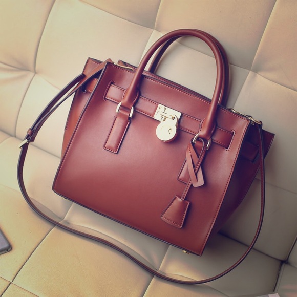NWT Michael Kors Hamilton Traveler Tote Brown